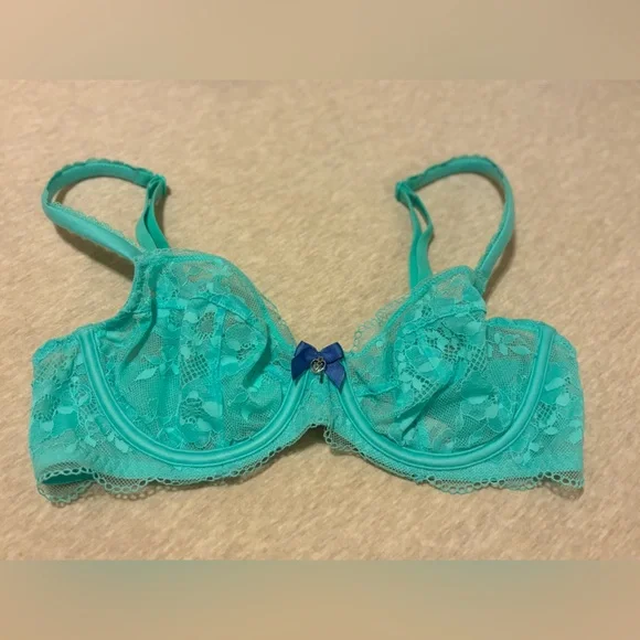 ✨New✨Victoria’s Secret Lace Bra & Body by Victoria Set in Bright Sunsine & Teal✨
